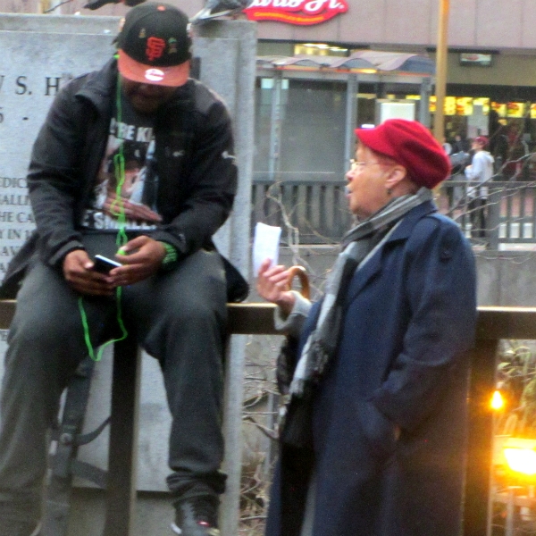 KATHY WITNESSES AT POWELL AND MARKET.