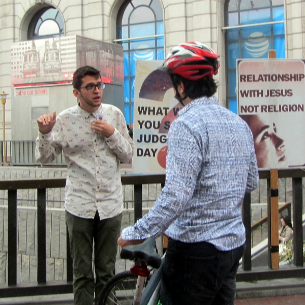 JACOB WITNESSES AT POWELL AND MARKET.