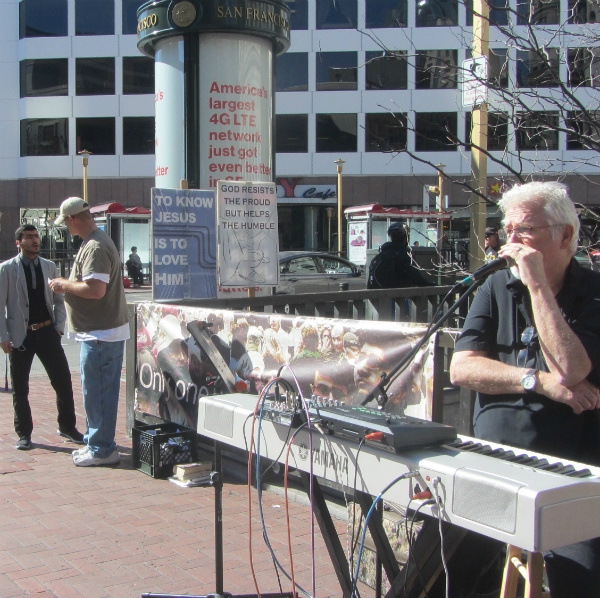 CHUCK GIRARD SINGS AND SEAN WITNESSES AT 5TH AND MARKET.