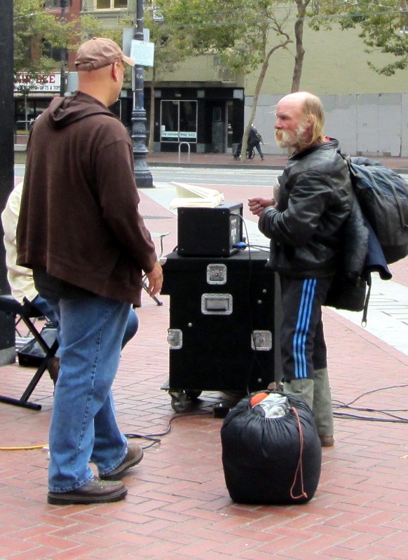 Allan witnesses to man at UN Plaza. 