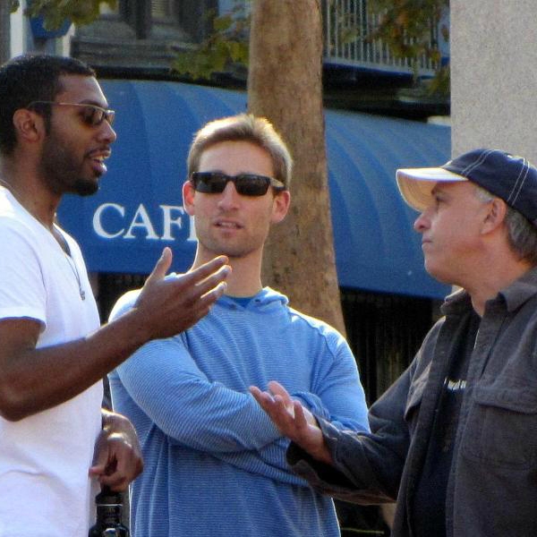 Dave witnesses to two men at UN Plaza. 