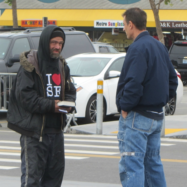 MIKE WITNESSES AT FISHERMAN'S WHARF