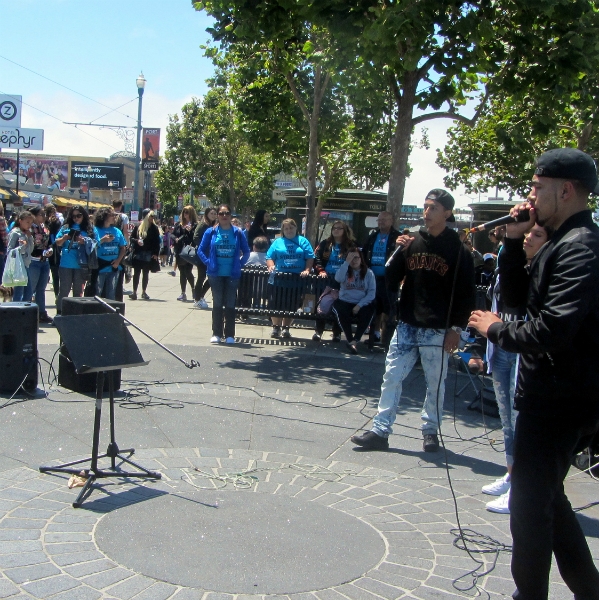 &quot;PRISONERS OF HOPE&quot; MINISTERS AT FISHERMAN'S WHARF.
