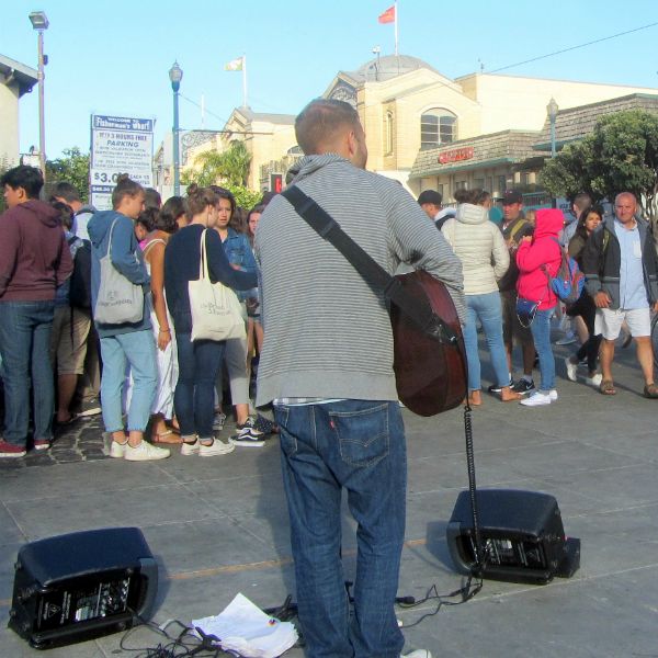 CAL SINGS AT FISHERMAN'S WHARF