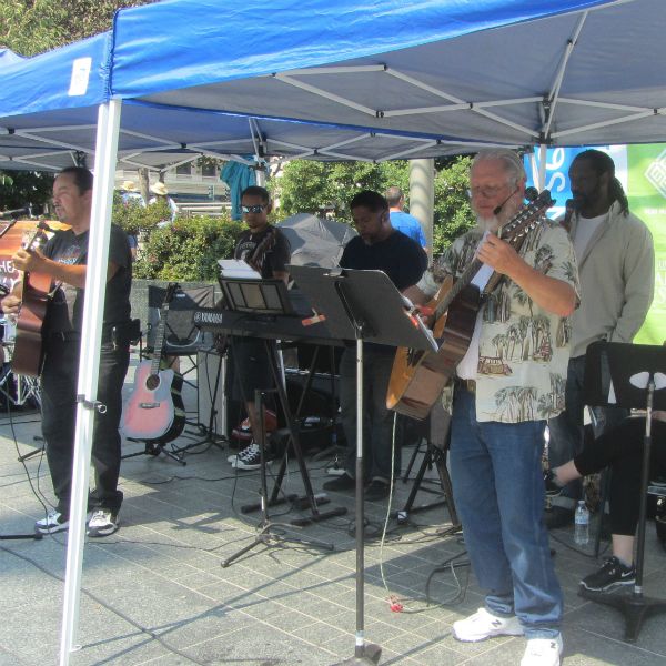 NEW LIFE CHRISTIAN CHURCH WORSHIP GROUP AT UNION SQUARE